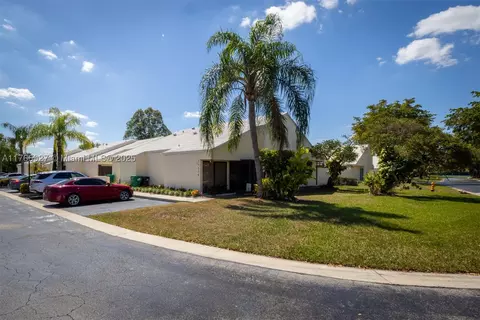 14806 SW 124th Pl, Miami, FL 33186