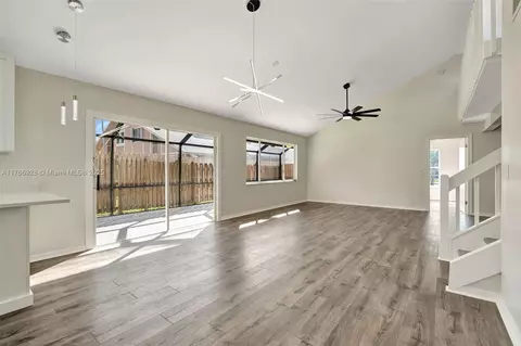 Living - 141 Maplecrest Cir, Jupiter, FL 33458 photo 9 of 17