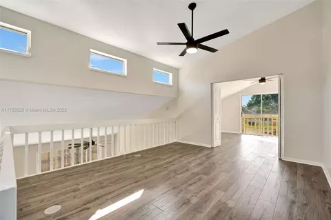Living - 141 Maplecrest Cir, Jupiter, FL 33458 photo 15 of 17