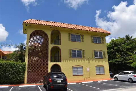 1100 NE 9th Ave #303, Fort Lauderdale, FL 33304