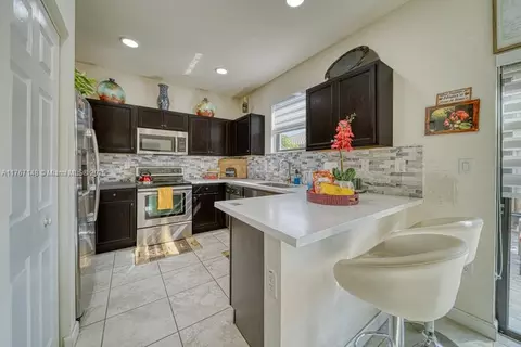 121 SE 34th Ter #121, Homestead, FL 33033