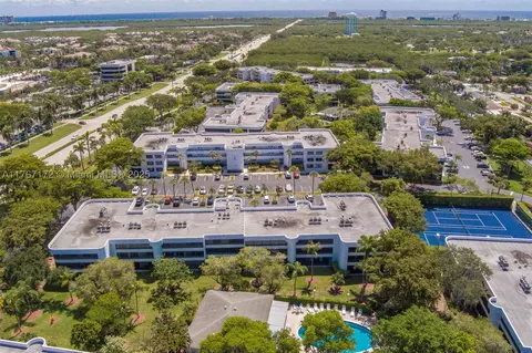 1470 Sheridan St #22C, Hollywood, FL 33020