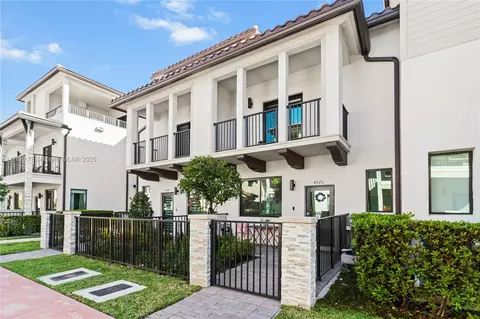 4575 NW 83rd Pkwy #4575, Doral, FL 33166