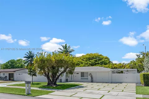 7904 SW 146th Ct, Miami, FL 33183