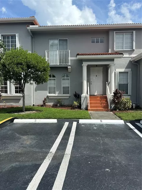 5240 NW 109th Ave #5, Doral, FL 33178
