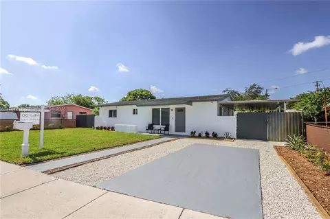 2980 NW 208th Ter, Miami Gardens, FL 33056