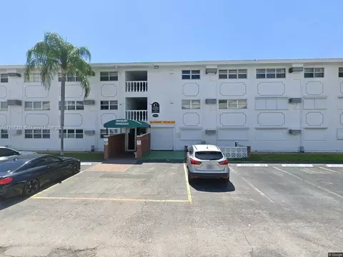 5200 NE 24th Ter #C321, Fort Lauderdale, FL 33308