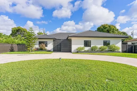 9463 SW 35th St, Miami, FL 33165