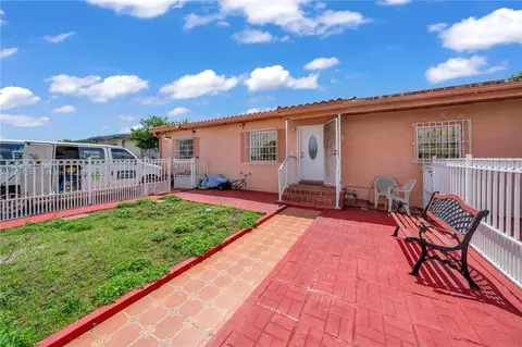 334 E 18th St, Hialeah, FL 33010 photo 1