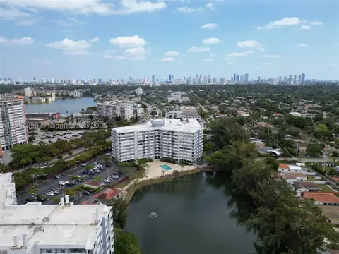 1300 NE Miami Gardens Dr #917E, Miami, FL 33179
