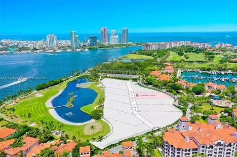 1011 Links Dr, Miami Beach, FL 33109