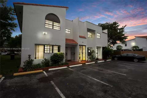 221 NW 109th Ave #3-221, Miami, FL 33172