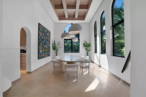 Dining - 10061 SW 60th Ct, Pinecrest, FL 33156 photo 1 of 2