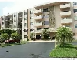 1301 NE 7th St #214, Hallandale Beach, FL 33009