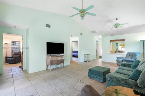 5976 SE Collins Ave, Stuart, FL 34997 photo 11