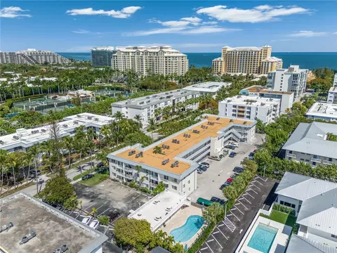 240 Galen Dr #108, Key Biscayne, FL 33149