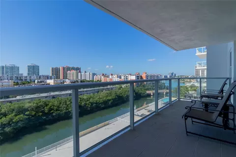 230 174th St #1015, Sunny Isles Beach, FL 33160