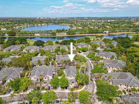 2790 Center Court Dr #2-31, Weston, FL 33332