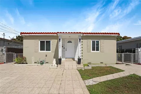 3631 NW 4th St, Miami, FL 33125