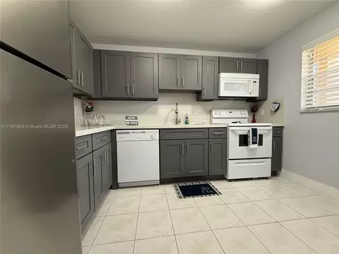 3253 Foxcroft Rd #G110, Miramar, FL 33025