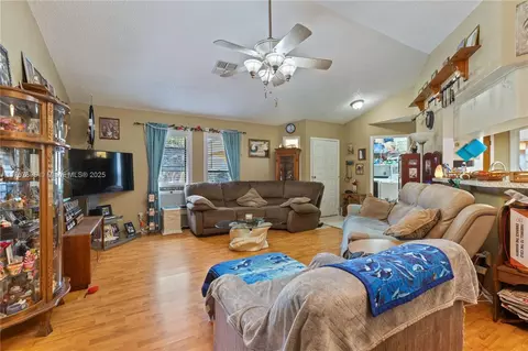 2103 Lema Dr, Spring Hill, FL 34609 photo 13