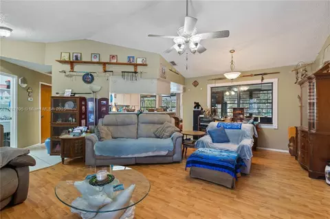 2103 Lema Dr, Spring Hill, FL 34609 photo 12