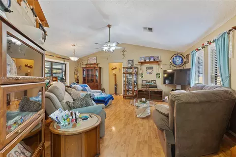 2103 Lema Dr, Spring Hill, FL 34609 photo 14