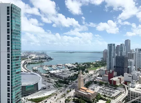 851 NE 1st Ave #3905, Miami, FL 33132
