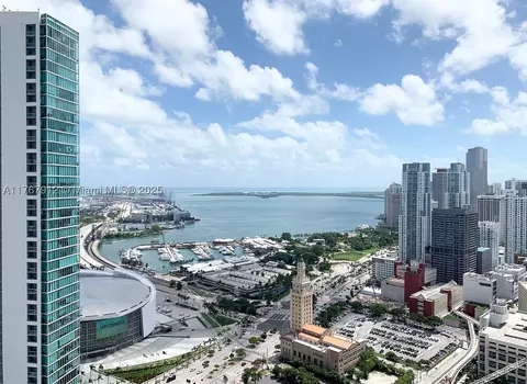 851 NE 1st Ave #3905, Miami, FL 33132