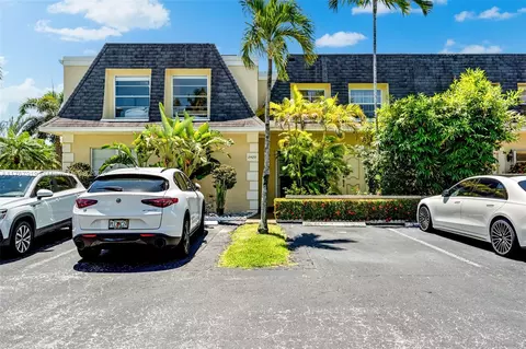 2420 NE 11th St #164, Hallandale Beach, FL 33009