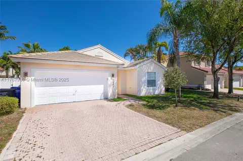 4942 SW 32nd Way, Fort Lauderdale, FL 33312