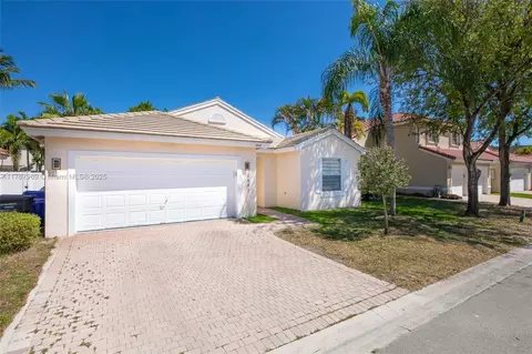 4942 SW 32nd Way, Fort Lauderdale, FL 33312