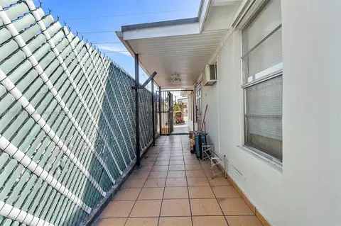 Exterior - 881 Hialeah Dr, Hialeah, FL 33010 photo 3 of 3