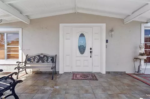 881 Hialeah Dr, Hialeah, FL 33010