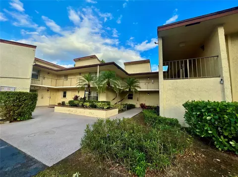 8760 Holly Ct #204, Tamarac, FL 33321