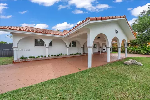 10250 SW 28th St, Miami, FL 33165