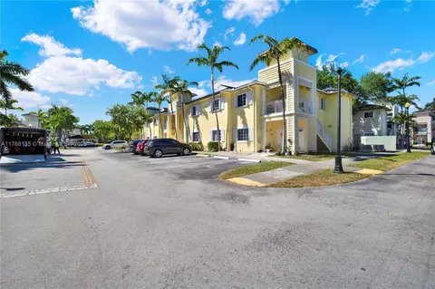 374 NE 27th Ave #202, Homestead, FL 33033