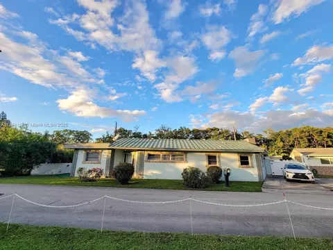 2455 NE 137th St, North Miami Beach, FL 33181