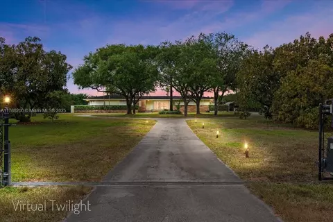 23800 SW 162nd Ave, Homestead, FL 33031