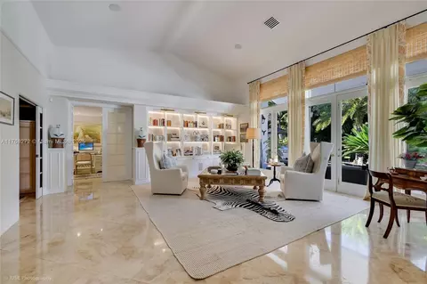 8431 SW 100th St, Miami, FL 33156
