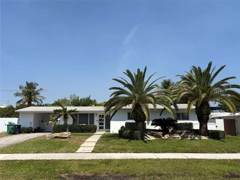 9545 SW 181st Ter, Palmetto Bay, FL 33157