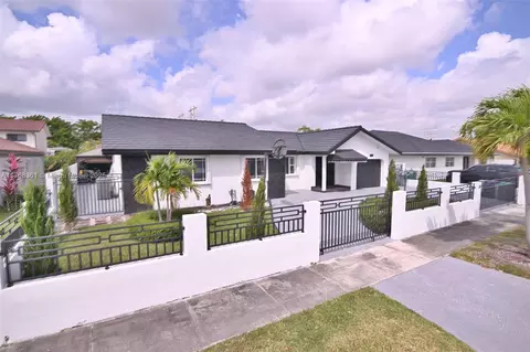 30 SW 136th Ave, Miami, FL 33184