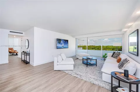 199 Ocean Lane Dr #706, Key Biscayne, FL 33149