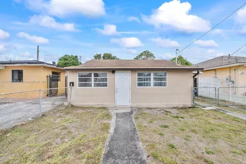 623 E 55th St, Hialeah, FL 33013