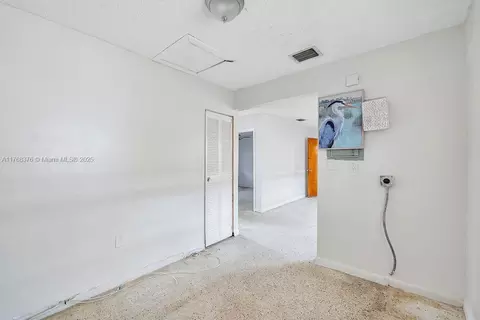 623 E 55th St, Hialeah, FL 33013 photo 15