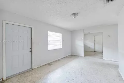 623 E 55th St, Hialeah, FL 33013 photo 14