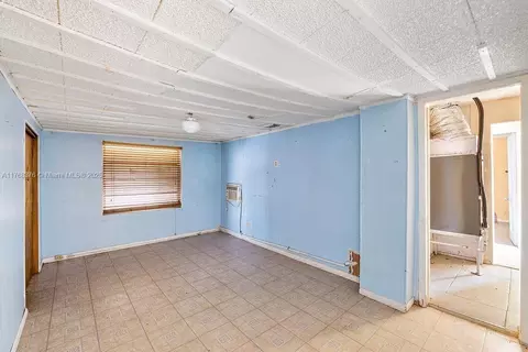 623 E 55th St, Hialeah, FL 33013 photo 11