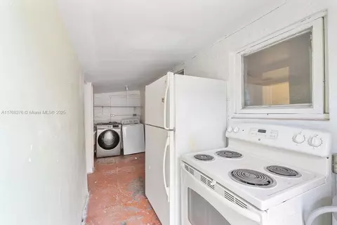 623 E 55th St, Hialeah, FL 33013 photo 13