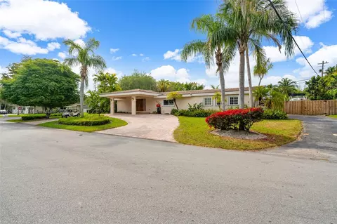 6400 Marlin Dr, Coral Gables, FL 33158 photo 1