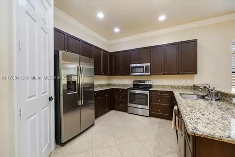 Kitchen - 13458 Sumter Ln, Naples, FL 34109 photo 1 of 3